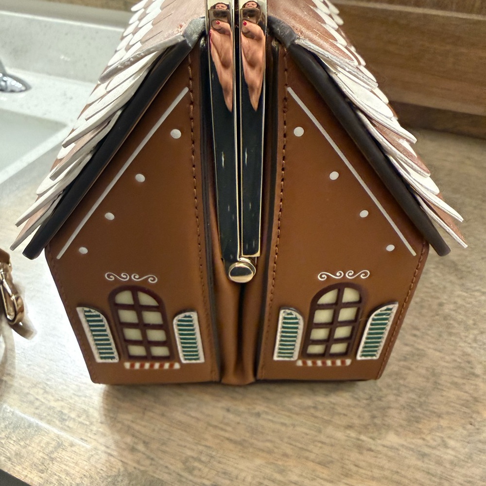 Kate Spade Holiday Gingerbread set - Picture 8 of 16